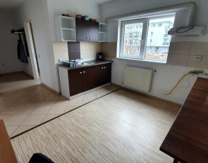 Lakás 1 szobák eladó on Floresti