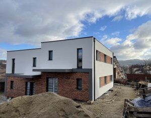 , 195m2 on Cluj-napoca, Zóna Manastur