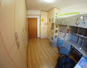 Appartement 3 chambres à vendre dans Cluj-napoca, zone Andrei Muresanu