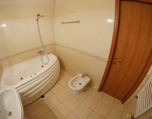 Appartement 3 chambres à vendre dans Cluj-napoca, zone Andrei Muresanu