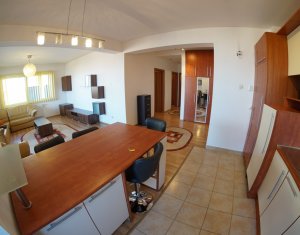 Appartement 3 chambres à vendre dans Cluj-napoca, zone Andrei Muresanu