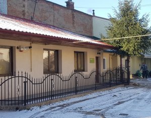 Bureau à louer, 70m2 dans Cluj-napoca, zone Centru