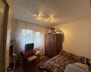 Lakás 4 szobák eladó on Cluj-napoca, Zóna Manastur