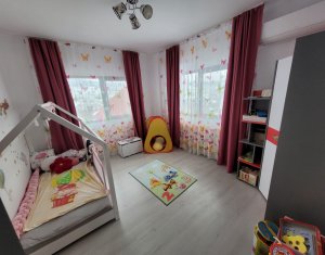 Ház 5 szobák eladó on Chinteni, Zóna Centru