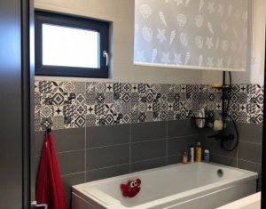 Ház 5 szobák eladó on Chinteni, Zóna Centru