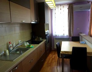 Lakás 3 szobák kiadó on Floresti