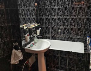 Lakás 4 szobák eladó on Cluj-napoca, Zóna Manastur