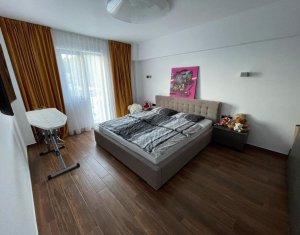 Lakás 3 szobák eladó on Floresti