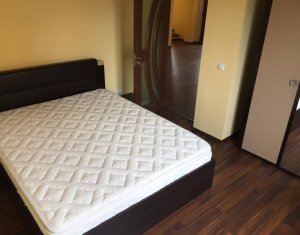 Maison 5 chambres à louer dans Floresti