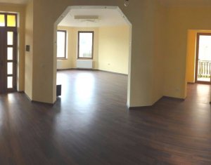 Maison 5 chambres à louer dans Floresti