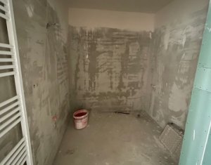 Lakás 2 szobák eladó on Floresti