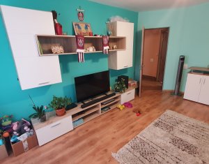 Lakás 3 szobák eladó on Floresti