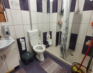 Lakás 3 szobák eladó on Floresti