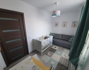 Lakás 3 szobák eladó on Floresti