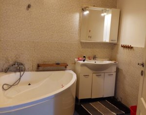 Lakás 2 szobák eladó on Floresti