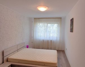 Lakás 3 szobák eladó on Floresti