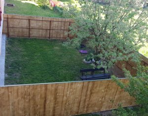 Lakás 3 szobák eladó on Floresti