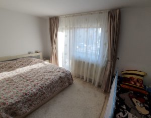 Appartement 3 chambres à louer dans Cluj-napoca, zone Intre Lacuri
