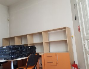 Appartement 3 chambres à vendre dans Cluj-napoca, zone Centru