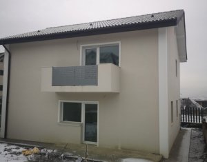 Maison 5 chambres à vendre dans Sannicoara, zone Centru