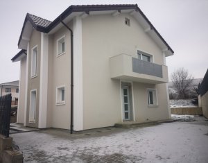 Maison 5 chambres à vendre dans Sannicoara, zone Centru