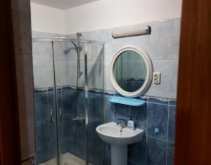 Lakás 3 szobák eladó on Floresti