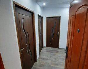 Lakás 2 szobák eladó on Floresti