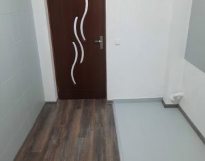 Lakás 2 szobák eladó on Floresti