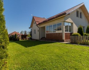 Ház 6 szobák eladó on Belis