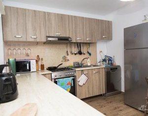 Ház 6 szobák eladó on Belis