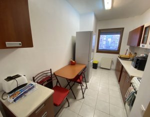 Appartement 3 chambres à louer dans Cluj-napoca, zone Marasti