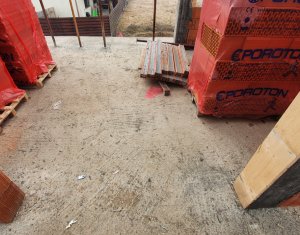 Ház 4 szobák eladó on Floresti