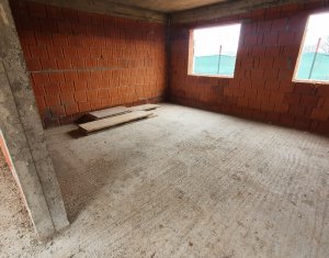 Ház 4 szobák eladó on Floresti