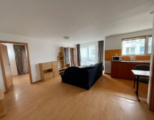 Lakás 3 szobák kiadó on Floresti