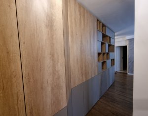 Appartement 3 chambres à vendre dans Cluj-napoca, zone Sopor