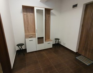 Lakás 3 szobák eladó on Floresti