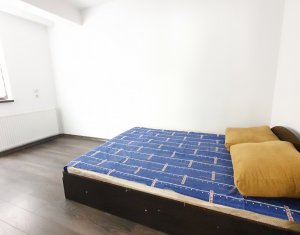 Lakás 3 szobák eladó on Floresti