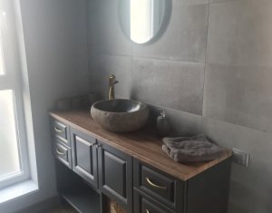 Maison 5 chambres à vendre dans Cluj-napoca, zone Dambul Rotund