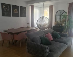 Maison 5 chambres à vendre dans Cluj-napoca, zone Dambul Rotund