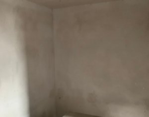 Maison 5 chambres à vendre dans Popesti, zone Centru