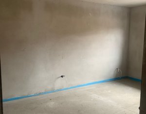 Maison 5 chambres à vendre dans Popesti, zone Centru