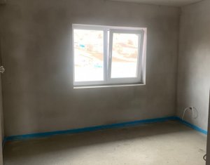 Maison 5 chambres à vendre dans Popesti, zone Centru