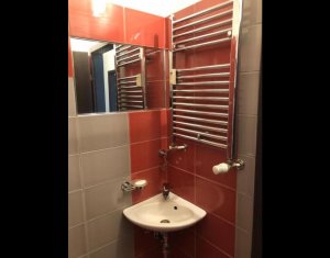 Appartement 3 chambres à vendre dans Cluj-napoca, zone Centru