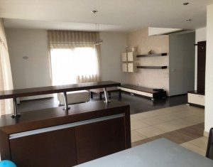 Appartement 3 chambres à vendre dans Cluj-napoca, zone Centru