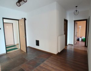 Appartement 4 chambres à louer dans Cluj-napoca, zone Centru
