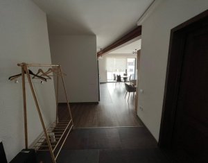 Appartement 4 chambres à louer dans Cluj-napoca, zone Centru