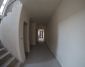 Maison 4 chambres à vendre dans Cluj-napoca, zone Someseni