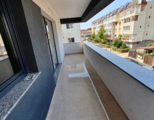 Appartement 3 chambres à louer dans Cluj-napoca, zone Intre Lacuri