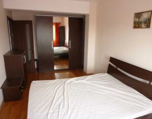 Appartement 4 chambres à vendre dans Cluj-napoca, zone Centru