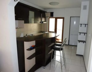 Appartement 4 chambres à vendre dans Cluj-napoca, zone Centru